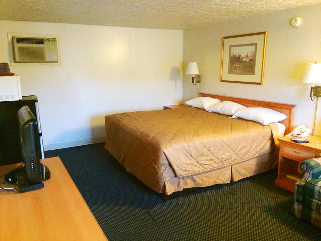 Motel 埃奇伍德 客房 照片